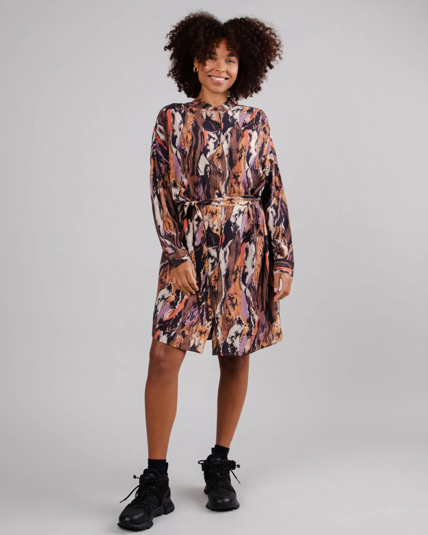 Etna Oversize-Kleid mit Mao Kragen Brown-Brava Fabrics Store