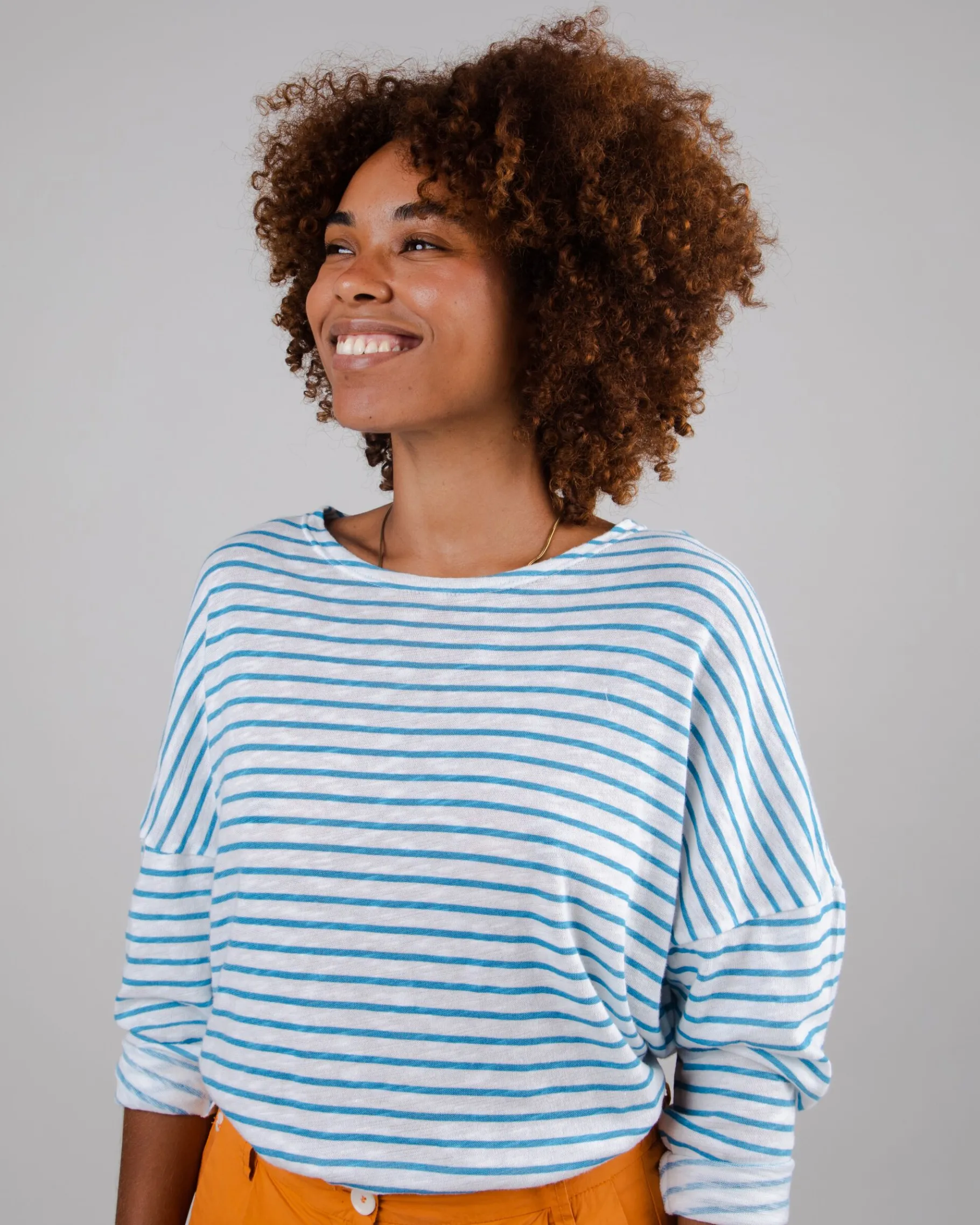 gestreifter_feinstrickpullover_blau_5.webp Gestreifter Feinstrickpullover Blau-Brava Fabrics Outlet