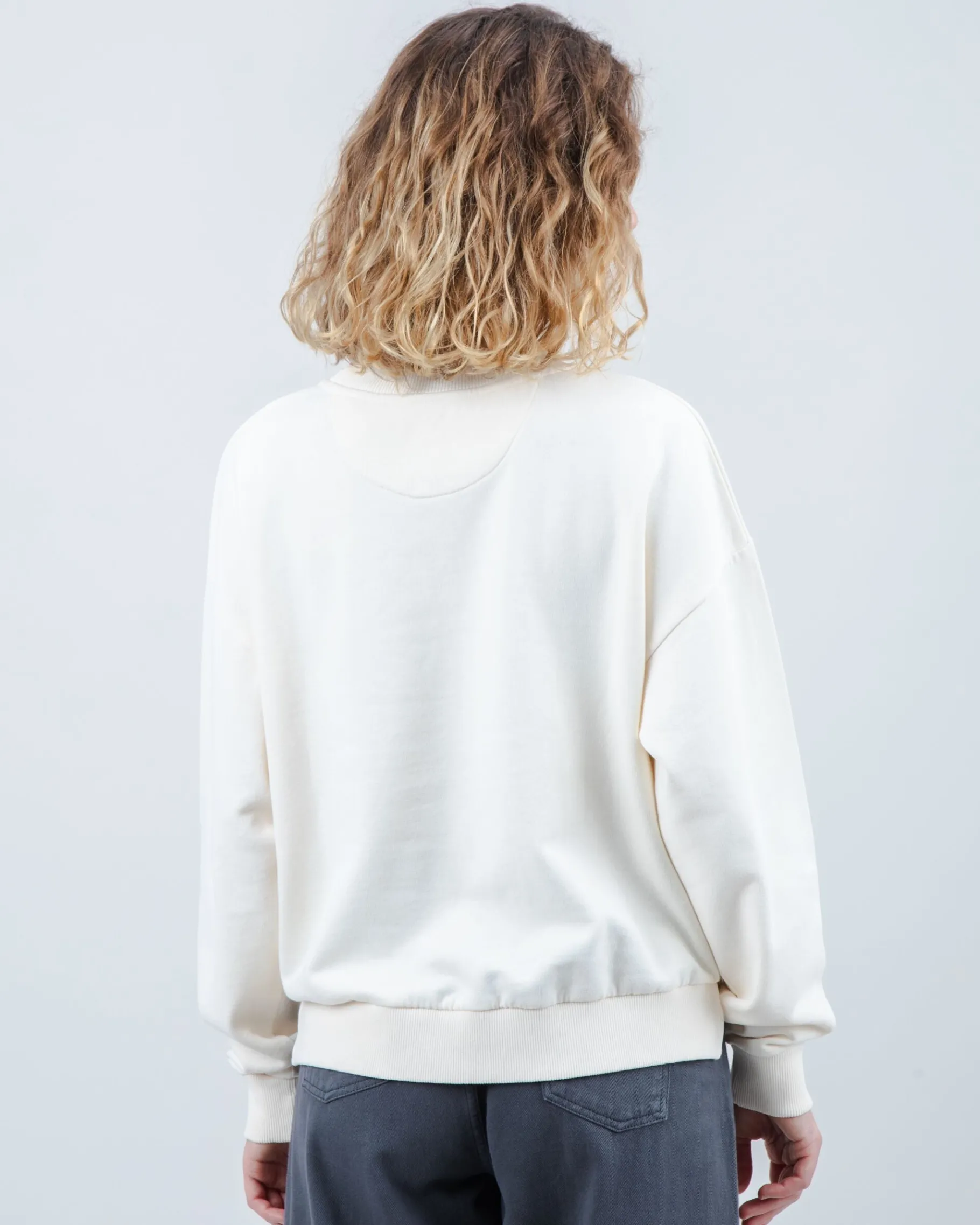 peanuts_snoopy_doghouse_sweatshirt_cream_4.webp Peanuts Snoopy Doghouse Sweatshirt Cream-Brava Fabrics Store